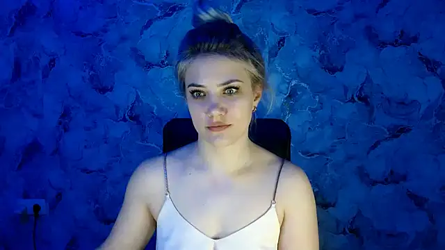 nika gold1 online show from 02/14/25, 09:10