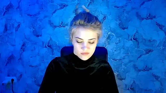 nika gold1 online show from 02/15/25, 03:17