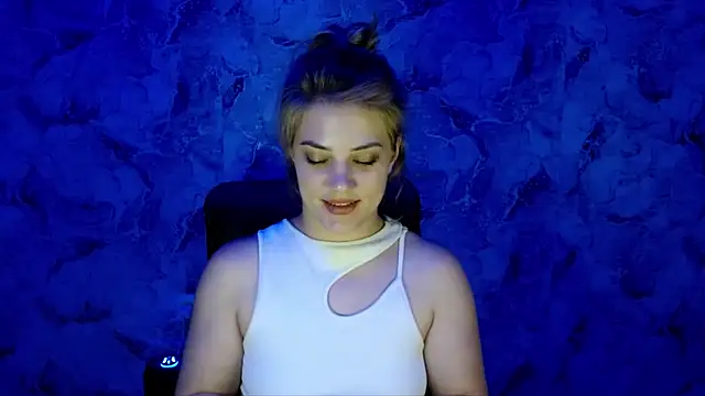 Snapshot of nika_gold1 chatting on 06/06/26, 07:07 nika gold1 online show from 06/06/26, 07:07