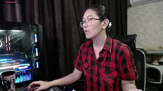 Snapshot of Brightssmiles chatting on 01/31/25, 07:39 Brightssmiles online show from 01/31/25, 07:39