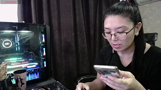 Snapshot of Brightssmiles chatting on 02/05/25, 08:00 Brightssmiles online show from 02/05/25, 08:00