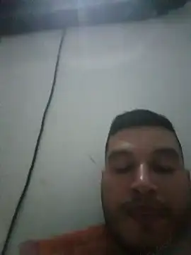 Snapshot of come_burra chatting on 03/31/26, 02:46 come burra online show from 03/31/26, 02:46