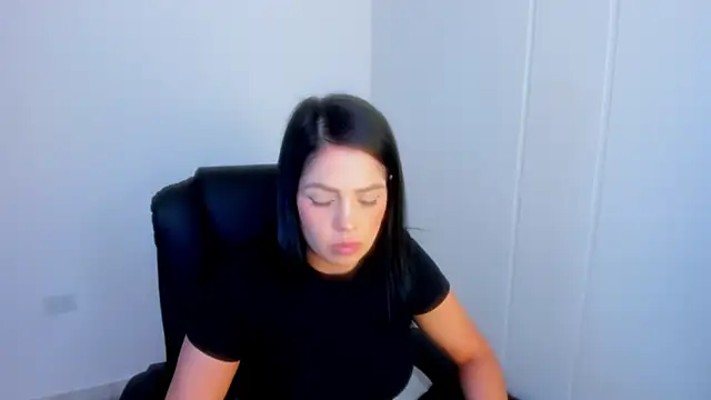 dominique21  online show from 02/27/26, 11:16