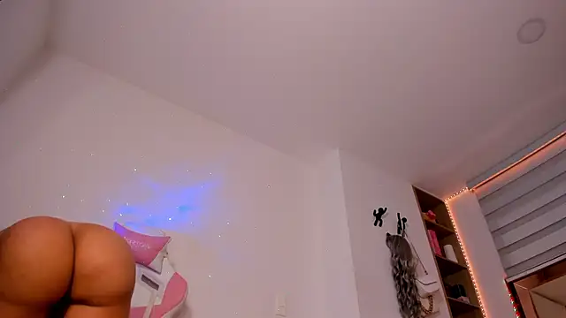 andreafernandz online show from 05/23/26, 03:12
