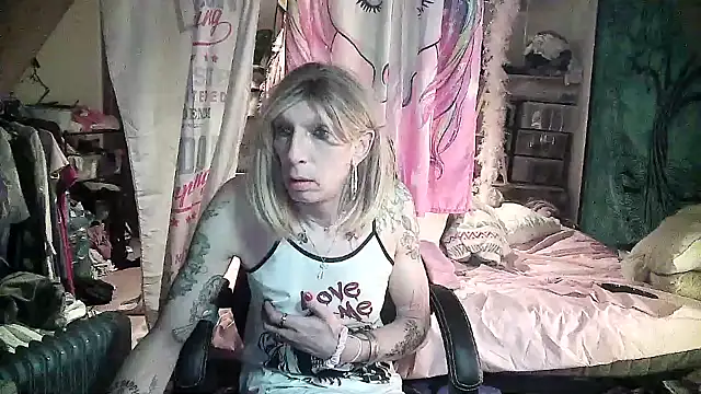 Ombeline1 online show from 02/17/25, 05:25