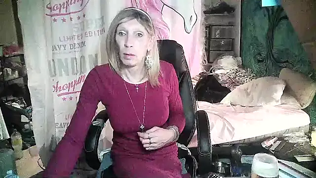 Ombeline1 online show from 02/22/25, 10:20