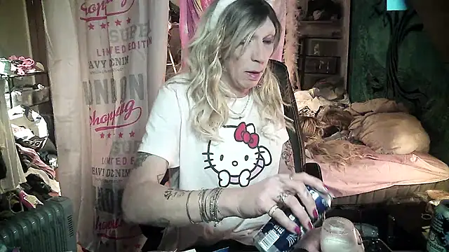 Ombeline1 online show from 02/24/25, 07:30