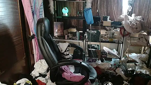 Ombeline1 online show from 09/25/25, 12:31