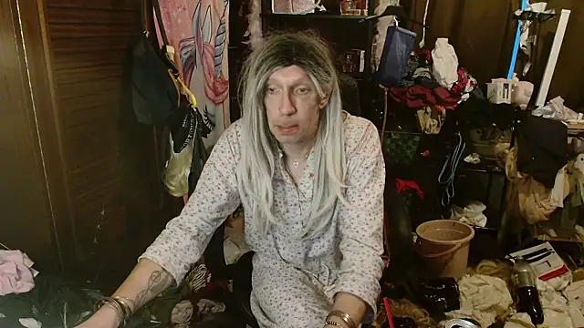 Ombeline1 online show from 01/09/26, 07:44