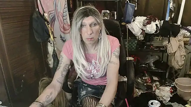 Ombeline1 online show from 01/14/26, 04:23