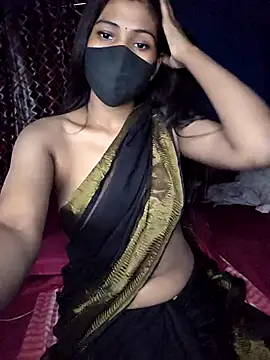 Snapshot of Triha_18 chatting on 03/05/26, 04:14 Triha 18 online show from 03/05/26, 04:14