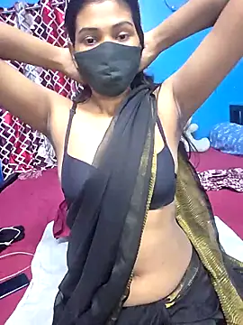 Snapshot of Triha_18 chatting on 03/17/26, 03:37 Triha 18 online show from 03/17/26, 03:37