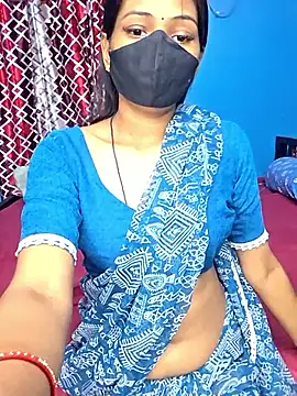 Snapshot of Triha_18 chatting on 04/23/26, 01:35 Triha 18 online show from 04/23/26, 01:35