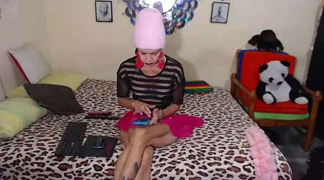 latinaa hot online show from 01/29/25, 12:56