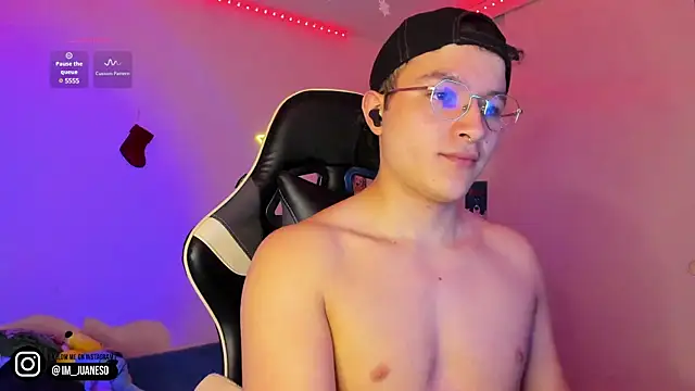 AustinSummerr online show from 12/31/24, 12:57