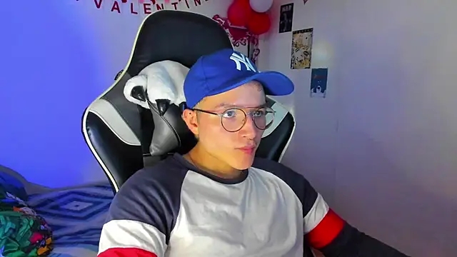 AustinSummerr online show from 02/10/25, 03:53