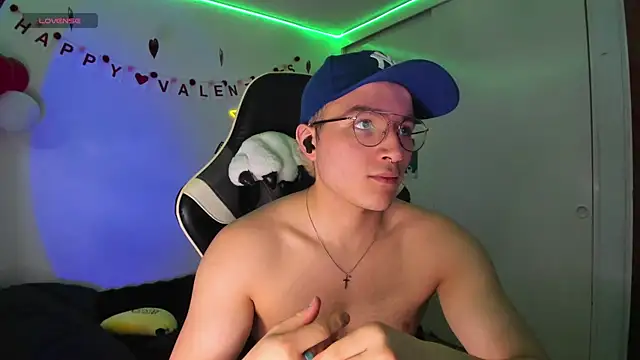 AustinSummerr online show from 02/20/25, 03:30