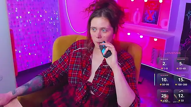 Snapshot of SophiePure chatting on 03/15/26, 01:33 SophiePure online show from 03/15/26, 01:33