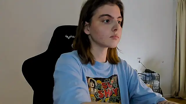 Snapshot of emmamurrr chatting on 12/08/24, 06:39 emmamurrr online show from 12/08/24, 06:39