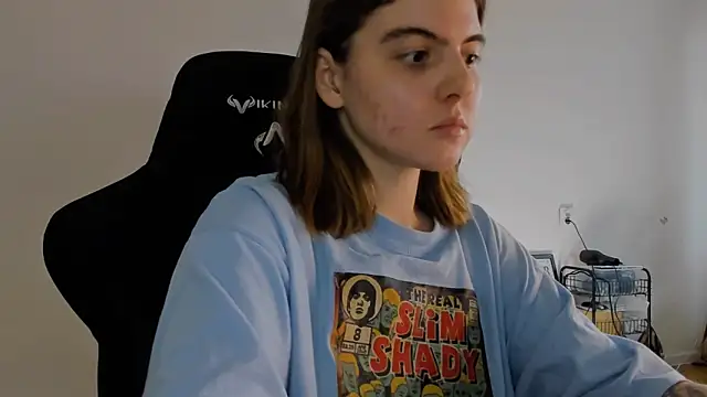 Snapshot of emmamurrr chatting on 12/13/24, 11:55 emmamurrr online show from 12/13/24, 11:55