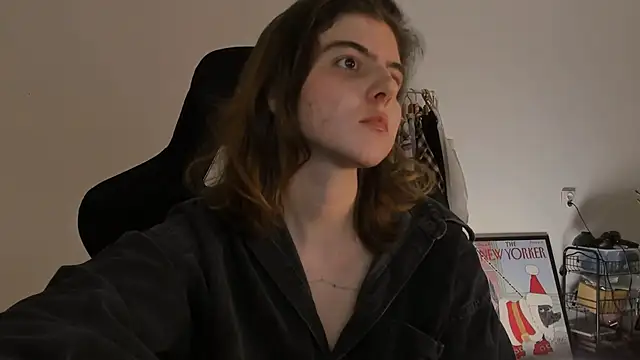 Snapshot of emmamurrr chatting on 12/24/24, 07:22 emmamurrr online show from 12/24/24, 07:22