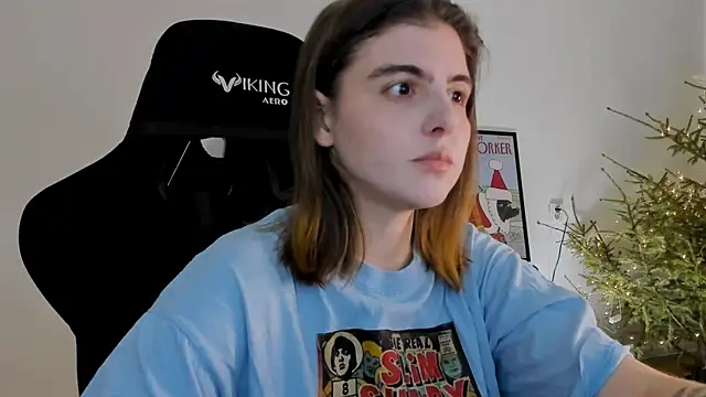 Snapshot of emmamurrr chatting on 01/06/25, 08:07 emmamurrr online show from 01/06/25, 08:07