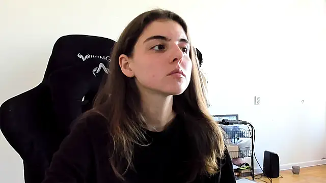 Snapshot of emmamurrr chatting on 09/09/25, 09:53 emmamurrr online show from 09/09/25, 09:53