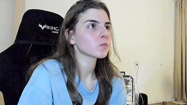 Snapshot of emmamurrr chatting on 10/30/25, 05:57 emmamurrr online show from 10/30/25, 05:57