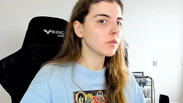 Snapshot of emmamurrr chatting on 12/01/25, 09:36 emmamurrr online show from 12/01/25, 09:36