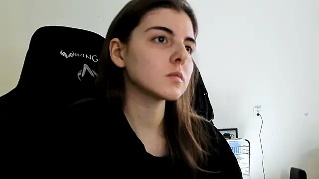 emmamurrr online show from 02/04/26, 02:34