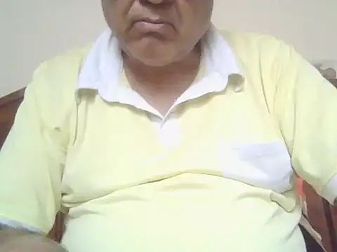 Snapshot of Nuttysub chatting on 11/07/25, 01:49 Nuttysub online show from 11/07/25, 01:49