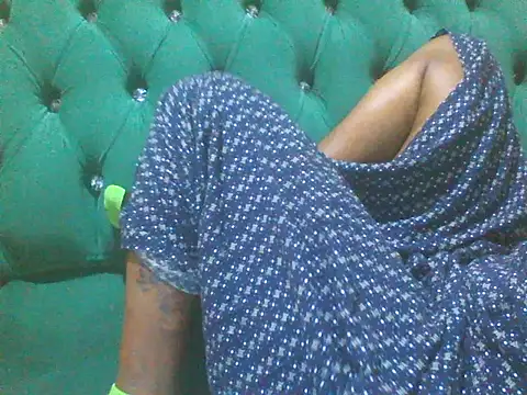 Sexy Riri online show from 11/14/25, 08:29