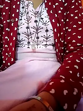 Snapshot of Mangla_Bhabhi chatting on 03/10/25, 08:37 Mangla Bhabhi online show from 03/10/25, 08:37