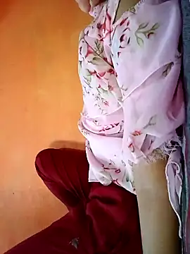 Snapshot of Mangla_Bhabhi chatting on 09/22/25, 08:16 Mangla Bhabhi online show from 09/22/25, 08:16