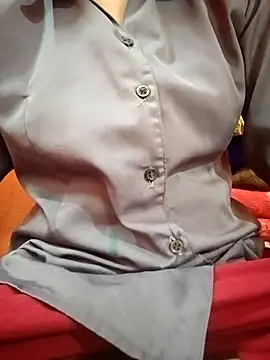 Snapshot of Mangla_Bhabhi chatting on 10/11/25, 03:17 Mangla Bhabhi online show from 10/11/25, 03:17