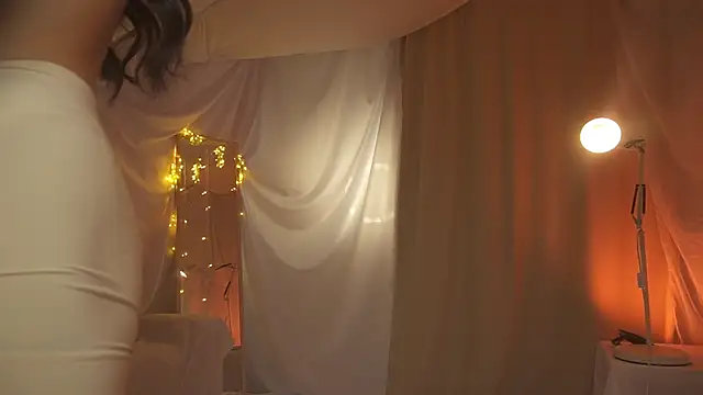 Snapshot of arizonasunrise chatting on 03/13/25, 07:28 arizonasunrise online show from 03/13/25, 07:28