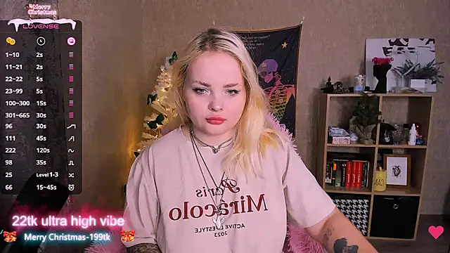 Snapshot of flower_sarah_ chatting on 12/30/24, 10:10 flower sarah  online show from 12/30/24, 10:10