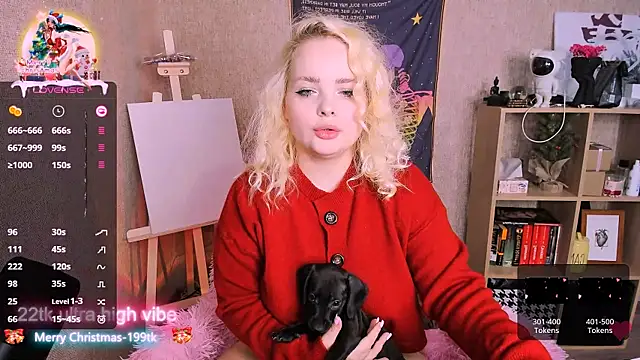 Snapshot of flower_sarah_ chatting on 01/01/25, 10:43 flower sarah  online show from 01/01/25, 10:43