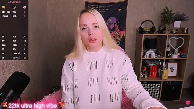 Snapshot of flower_sarah_ chatting on 01/28/25, 08:26 flower sarah  online show from 01/28/25, 08:26