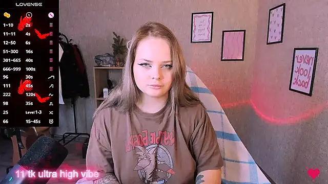 Snapshot of flower_sarah_ chatting on 03/06/25, 01:24 flower sarah  online show from 03/06/25, 01:24