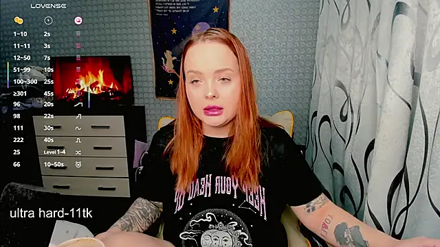 Snapshot of flower_sarah_ chatting on 03/25/26, 03:07 flower sarah online show from 03/25/26, 03:07