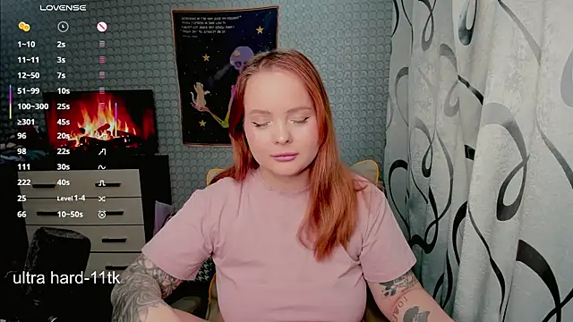 Snapshot of flower_sarah_ chatting on 04/02/26, 10:24 flower sarah online show from 04/02/26, 10:24