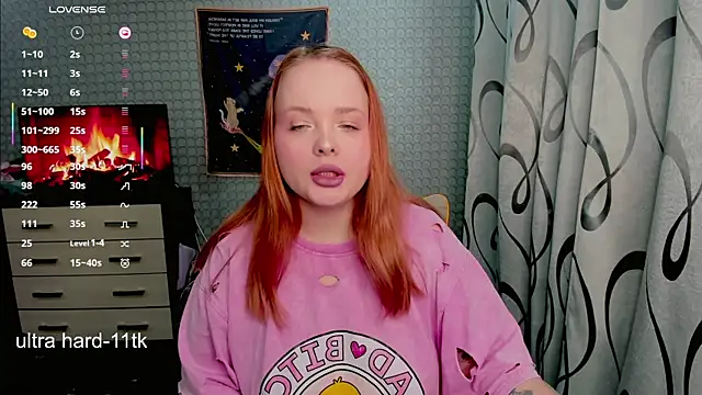 Snapshot of flower_sarah_ chatting on 04/10/26, 12:32 flower sarah online show from 04/10/26, 12:32