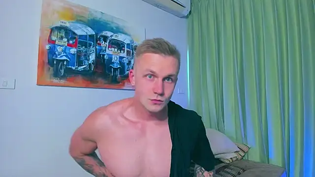 Samuel Andrew online show from 12/15/24, 03:34