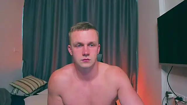 Samuel Andrew online show from 03/18/25, 01:21