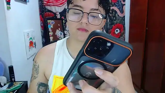 isabeautyx19 online show from 05/19/26, 04:13