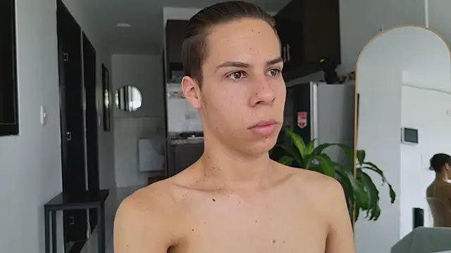 Snapshot of grey___27 chatting on 03/14/25, 05:35 grey 27 online show from 03/14/25, 05:35