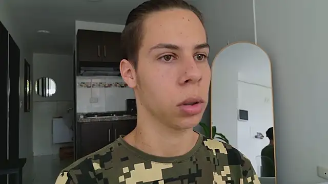 Snapshot of grey___27 chatting on 03/17/25, 08:19 grey 27 online show from 03/17/25, 08:19