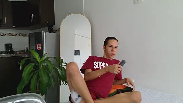 Snapshot of grey___27 chatting on 03/18/25, 05:31 grey 27 online show from 03/18/25, 05:31