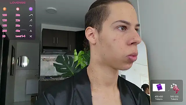 Snapshot of grey___27 chatting on 09/18/25, 12:29 grey 27 online show from 09/18/25, 12:29